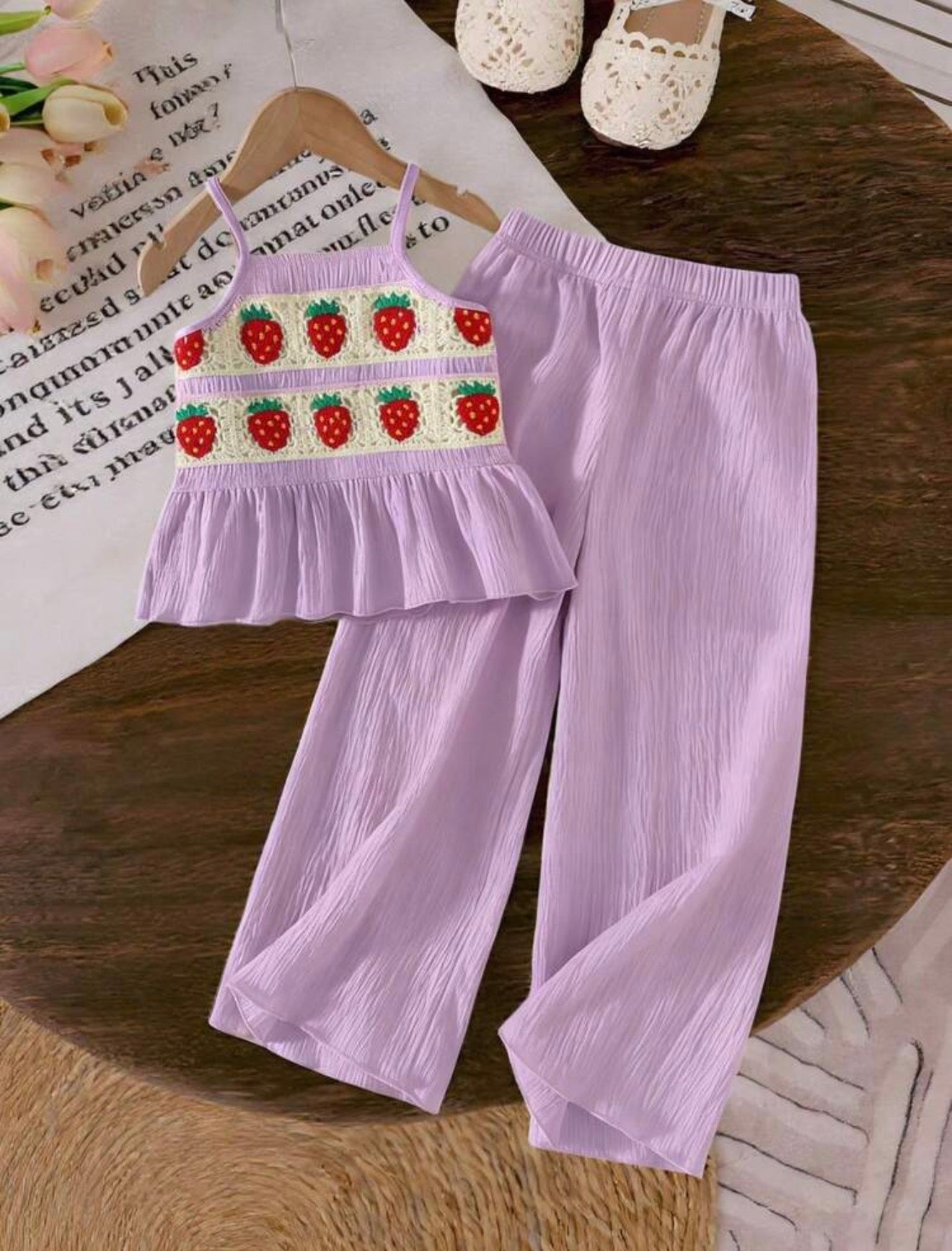 طقم بناتي قطعتين الفراولة الرقيقة - Kenda Shop