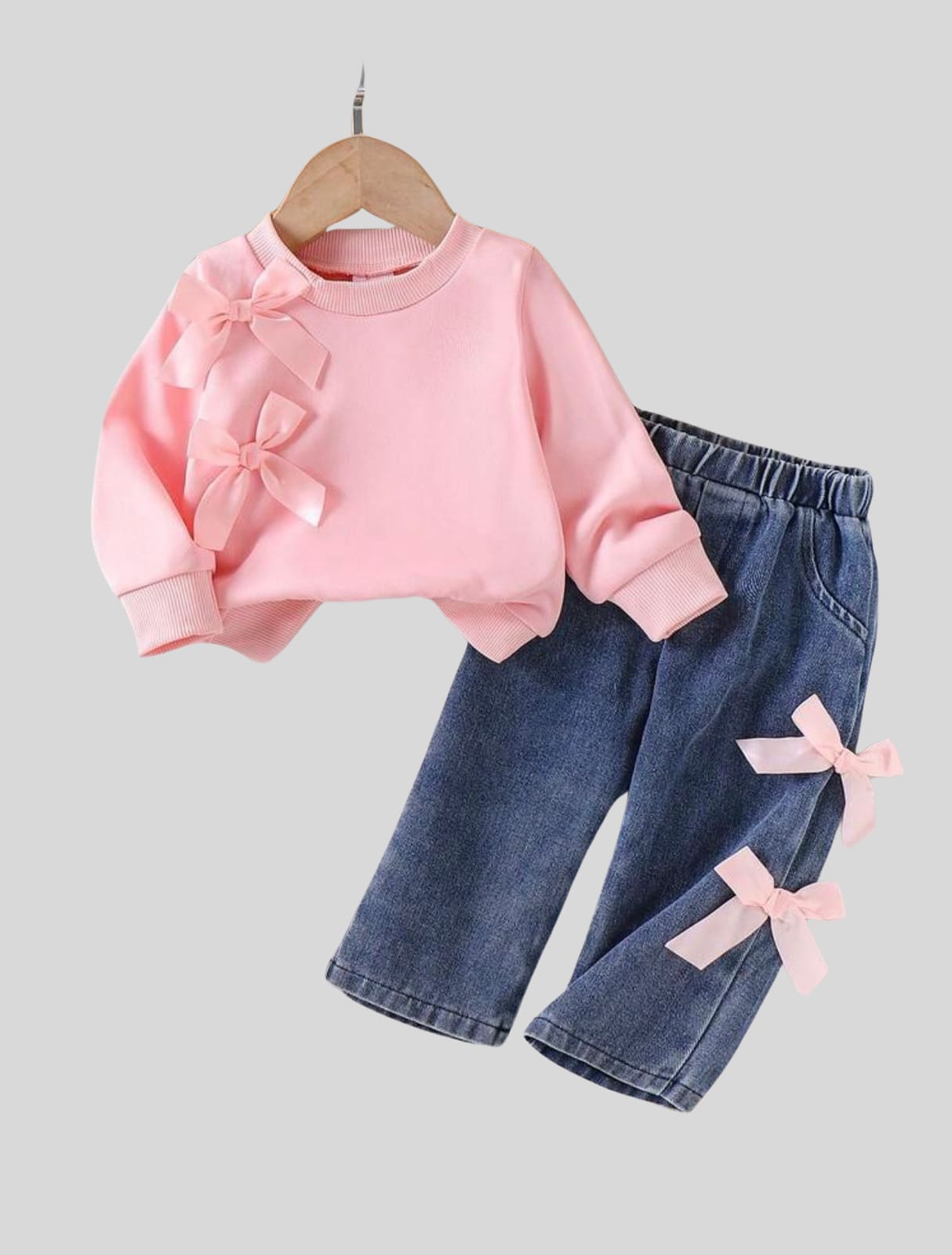 طقم بناتي بالفيونكات