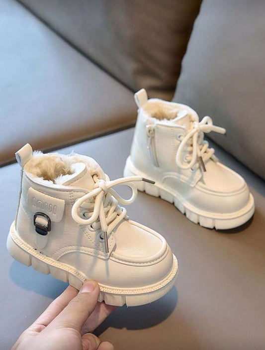 هاف بوت بيبي أوف وايت مبطن فرو - Kenda Shop